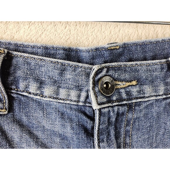 Uniqlo Women's Cut Off Denim Shorts Size 28 - Picture 2 of 3